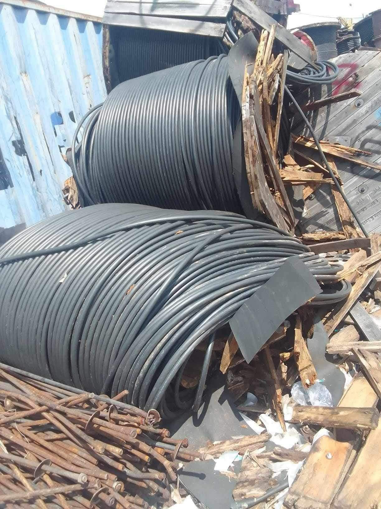 Đồng cáp phế liệu được thu mua tận nơi tại Hà Nội